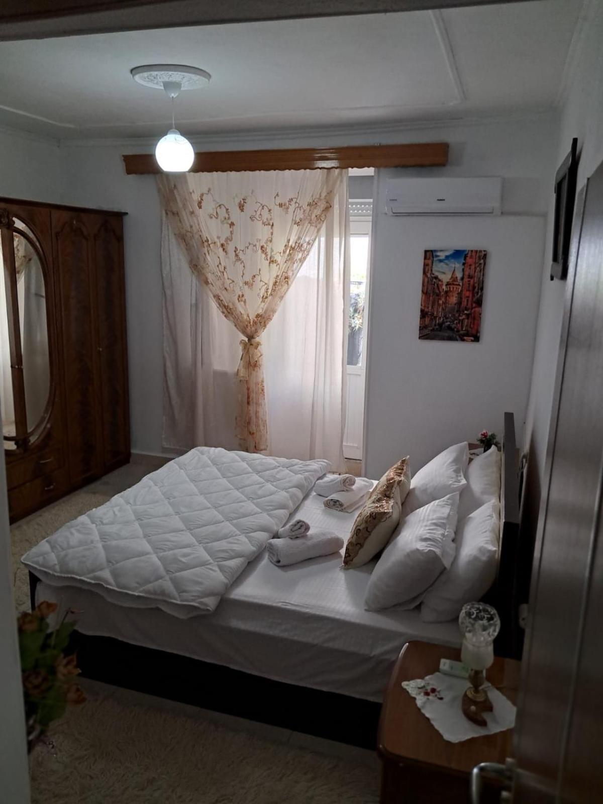 Olivia Guesthouse Gjirokaster Exterior photo